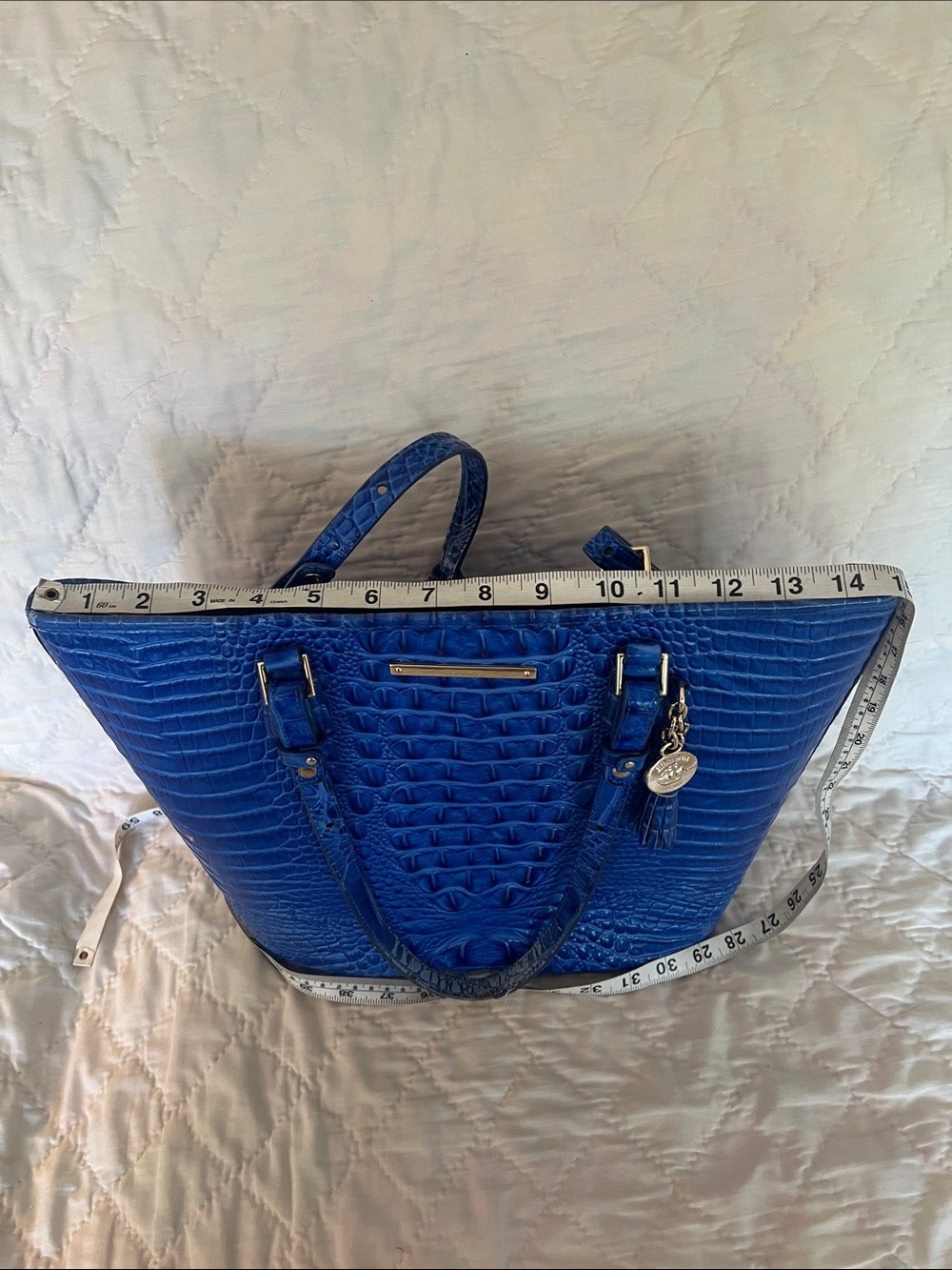 Brahmin Royal Blue Croc-Embossed Leather Tote wear on straps distinctive - Picture 8 of 12